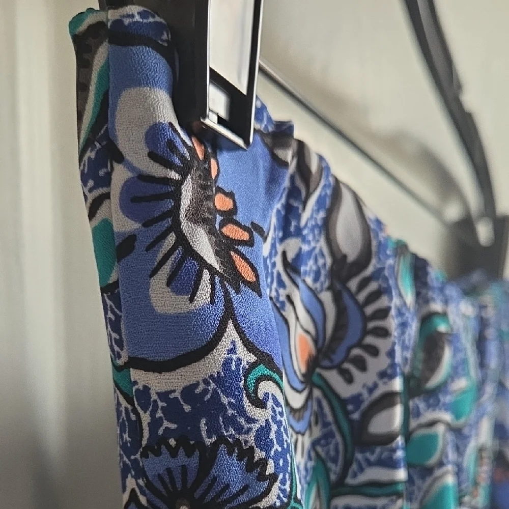 Express Blue Floral Strapless Dress - Picture 7 of 7